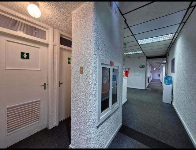 BUSINESS PROPERTY TO RENT IN ISANDO
